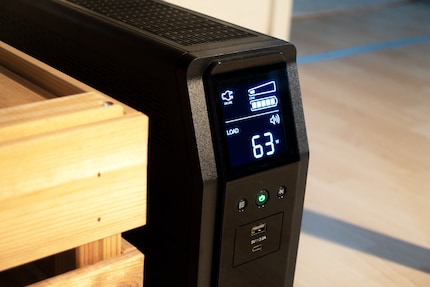 Il display fornisce informazioni luminose e belle grandi sullo stato attuale.
