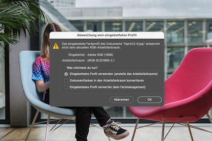 Se lo spazio colore dell’immagine e quello di lavoro non coincidono, Photoshop ti offre diverse opzioni.