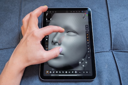 Posso ad esempio spostare l'oggetto con il dito.